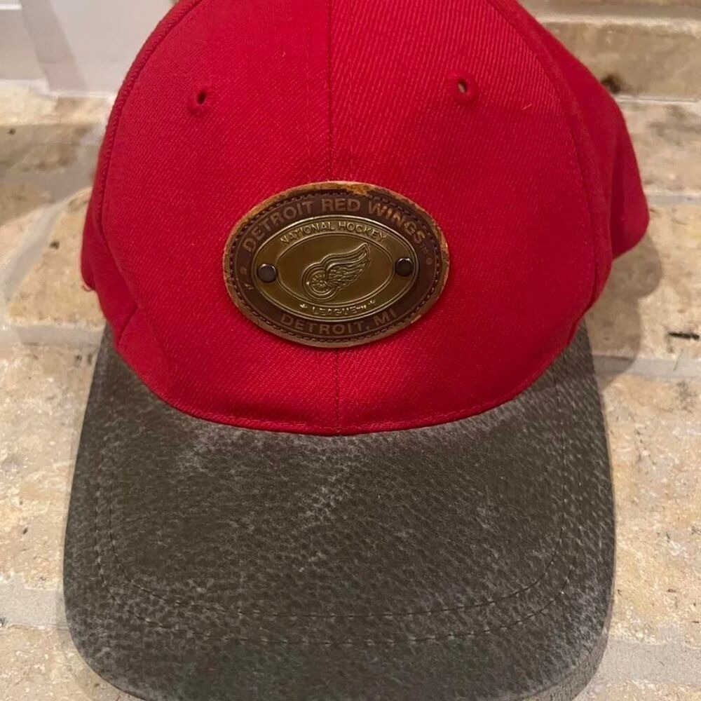 Annco men's OS Adjustable NHL Detroit Red Wings Hockey‎ Hat Wool Blend